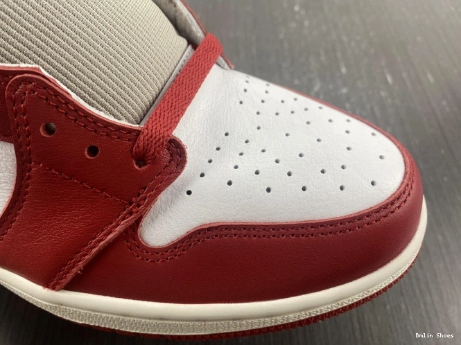 Bmlin Shoes Jordan DJ4891-061 (W) 1 OG Newstalgia High Chenille 0824